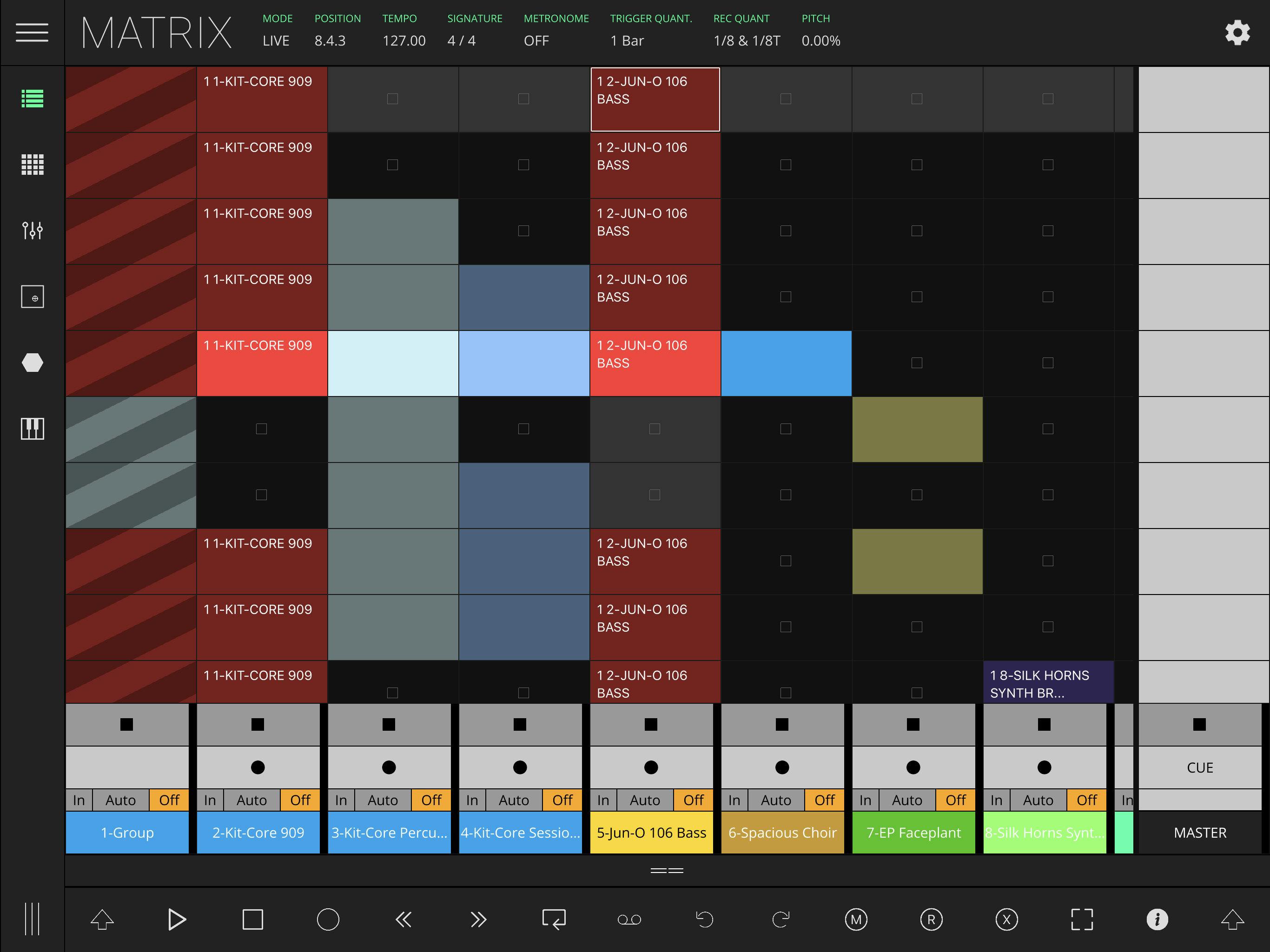 LK Matrix shows Ableton Live tracks, scenes and clips